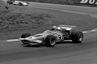 Denny Hulme exiting Druids Denny Hulme exiting Druids