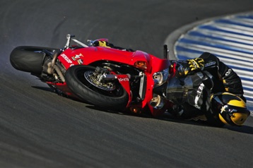 Turn 5, Laguna Seca, CA. Rider walked away...