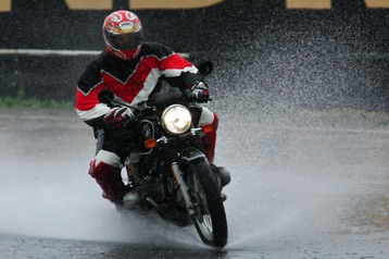 CLASS runs whatever the weather...